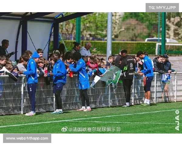 法国足球青训体系探秘：欧塞尔年轻球员首秀表现亮眼